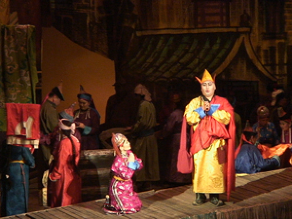 “Ламбугайн нулимс”-ыг толилуулахаар болжээ